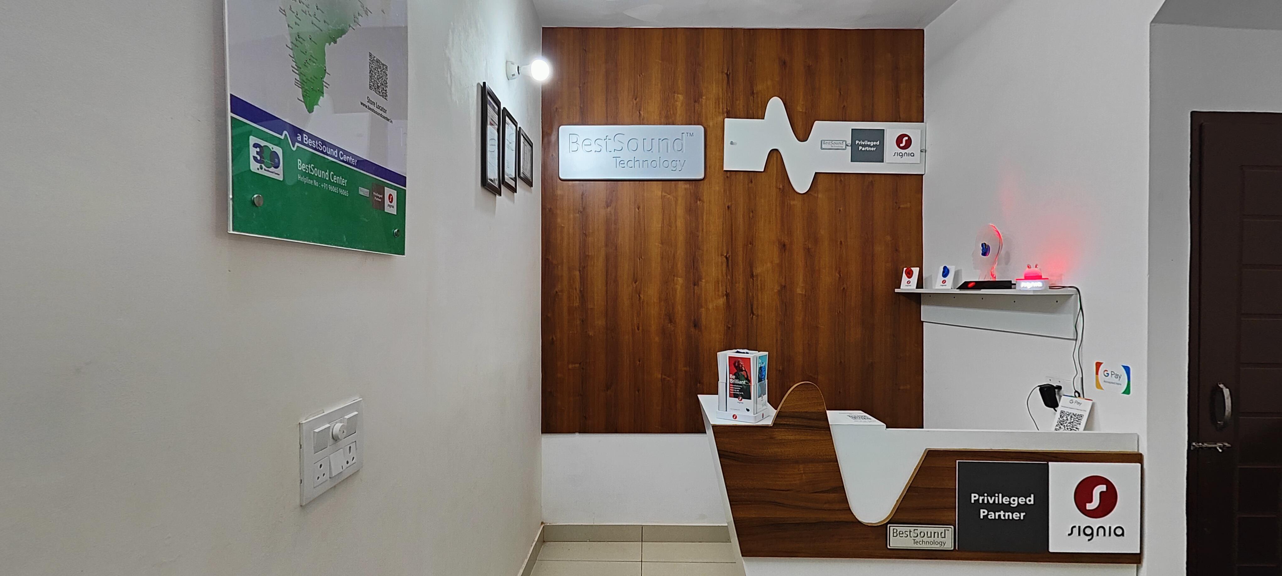 Navjeevan Speech & Hearing Clinic Dera Bassi