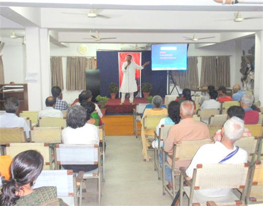 TAKING SEMINARS IN VARIOUS CITIES 