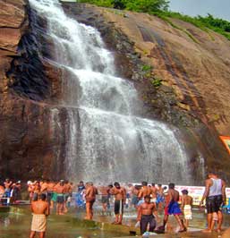 Tourist-Place-Kuttralam